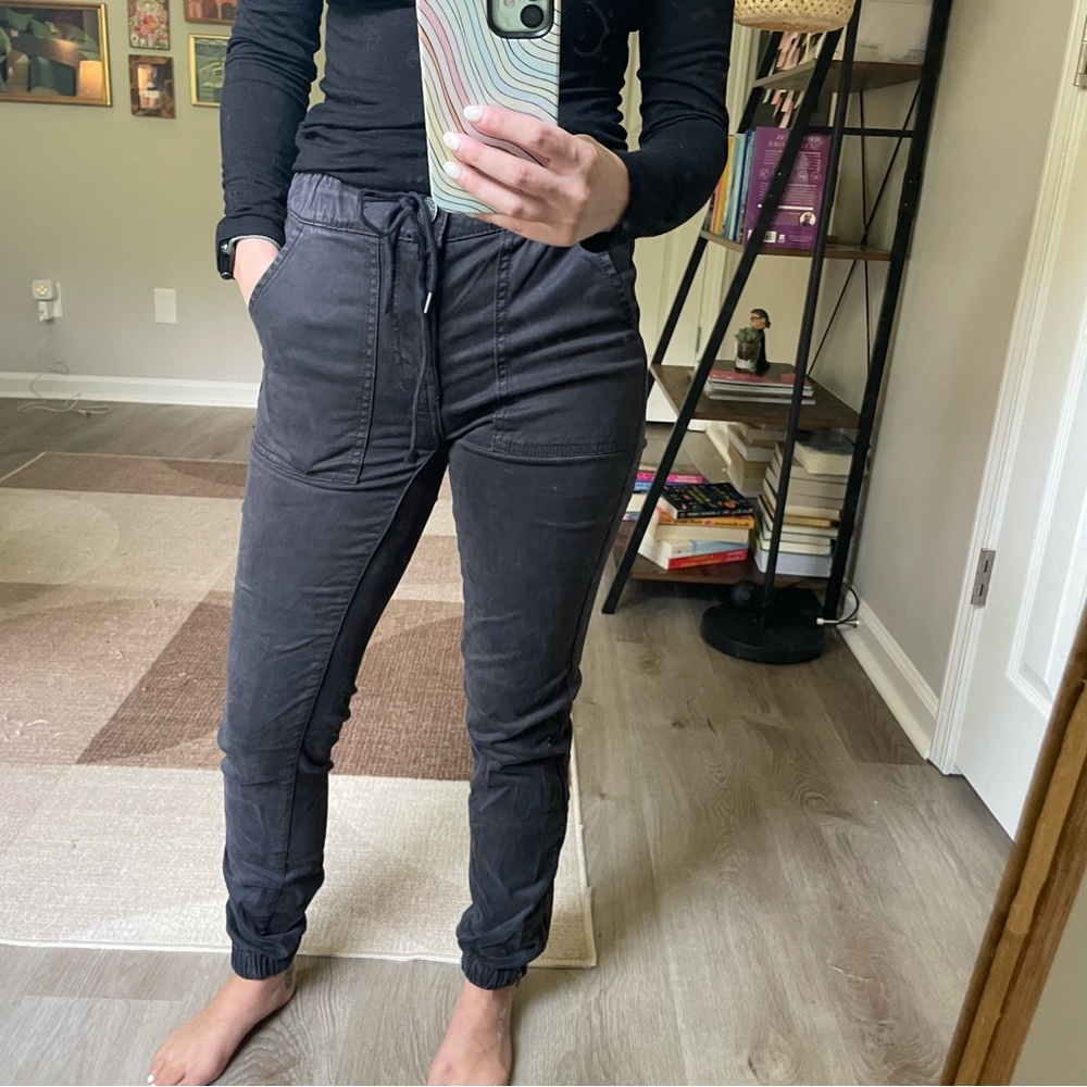 American Eagle Joggers